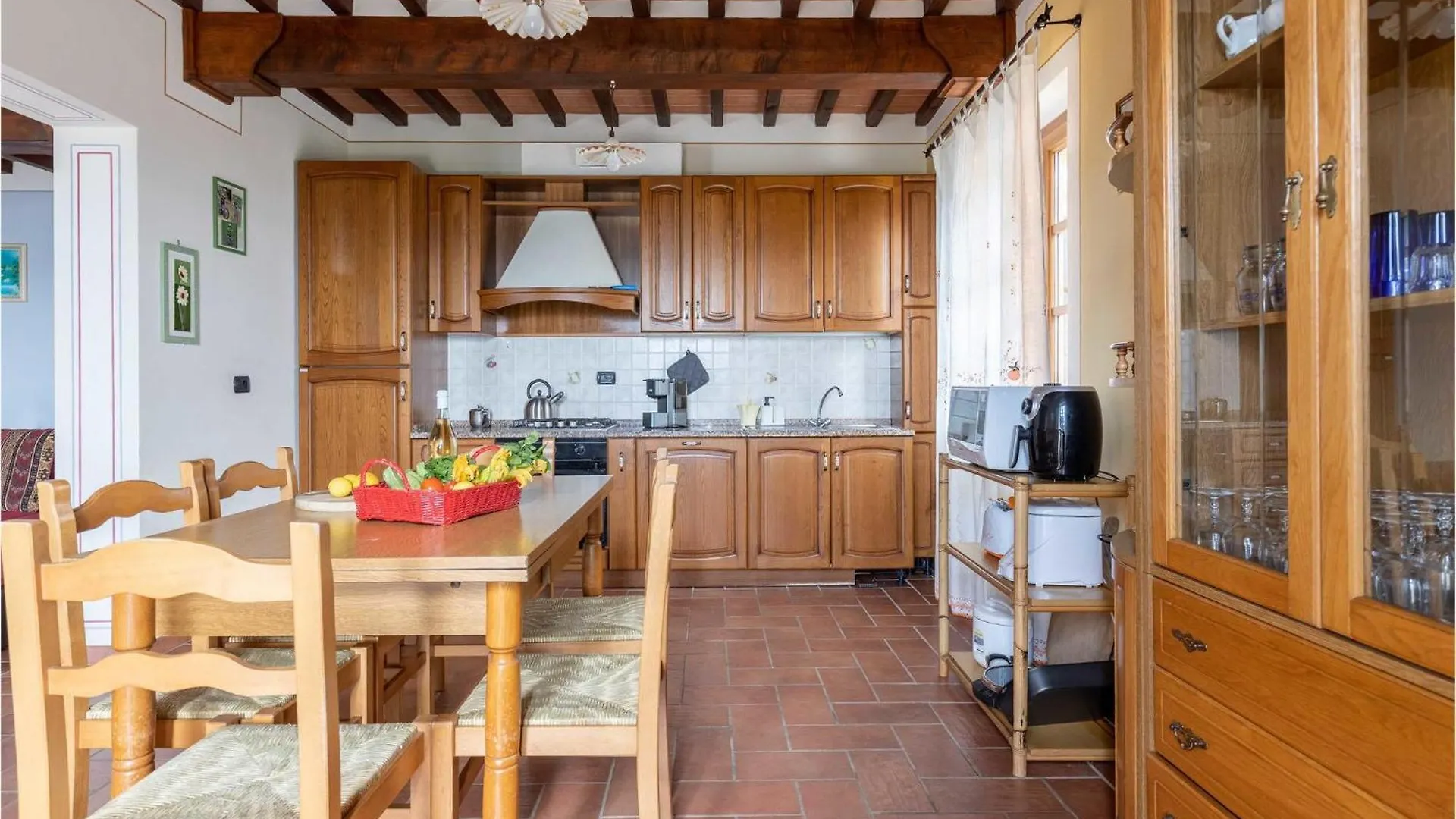 Cozy Home In Barga With Wifi Italy