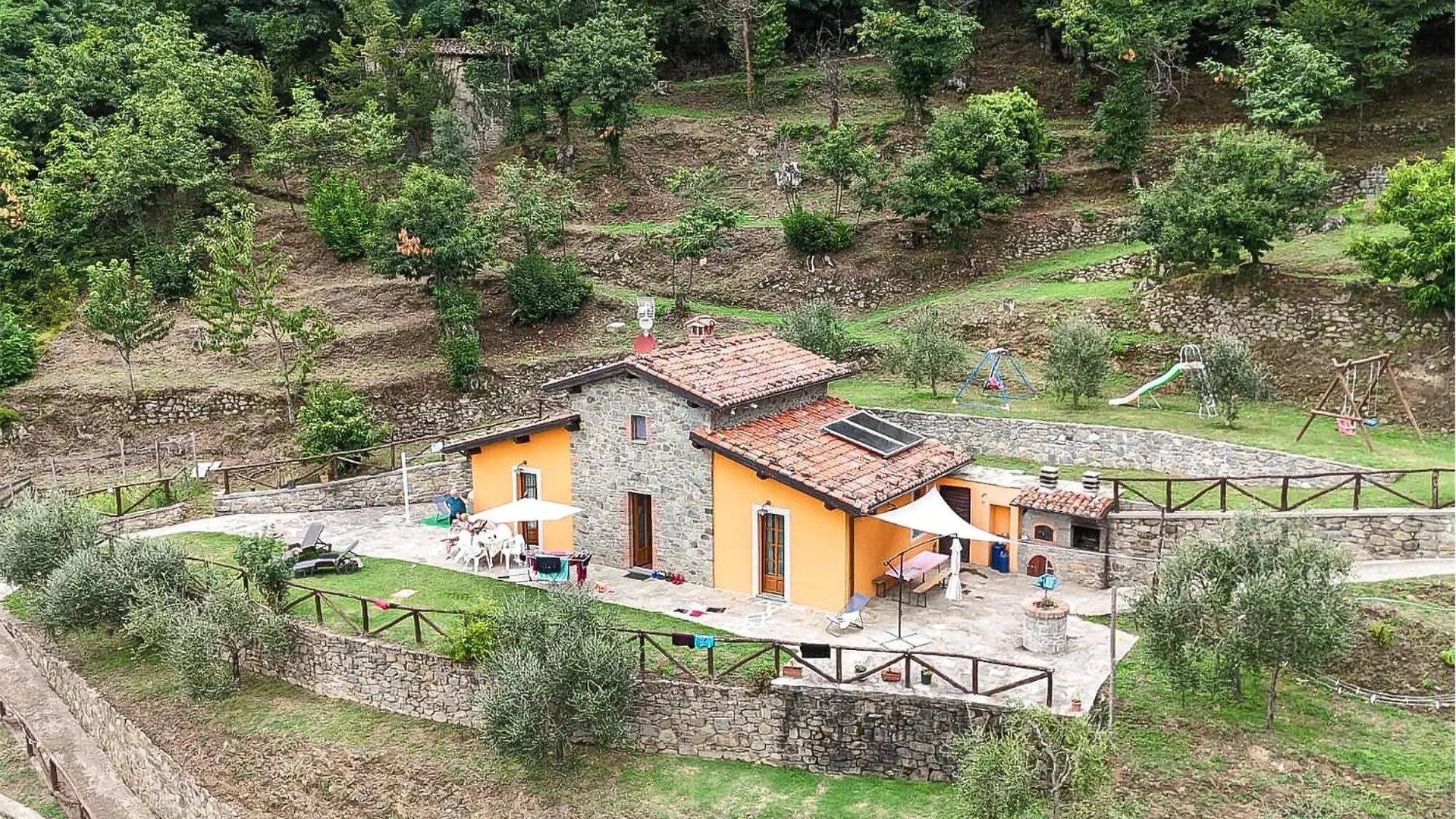 Cozy Home In Barga With Wifi 0*,